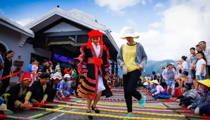Trò chơi dân gian bằng tiếng Anh 1 Trò chơi dân gian bằng tiếng Anh nhảy sạp